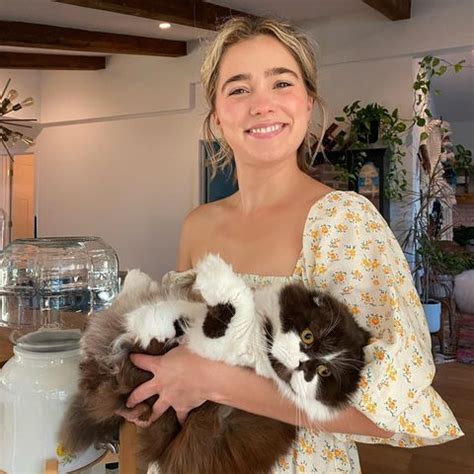 Haley lu Richardson (@haleyluhoo) • Instagram photos and videos